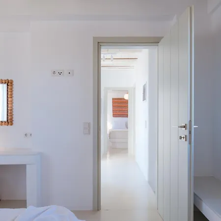 White Cliff Paros ヴィラ *