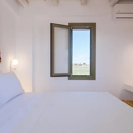 White Cliff Paros ヴィラ *