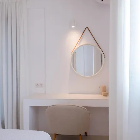 White Cliff Paros Villa *