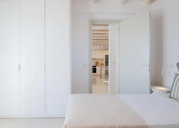 White Cliff Paros * Ambelas