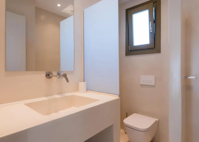 White Cliff Paros * Ambelas