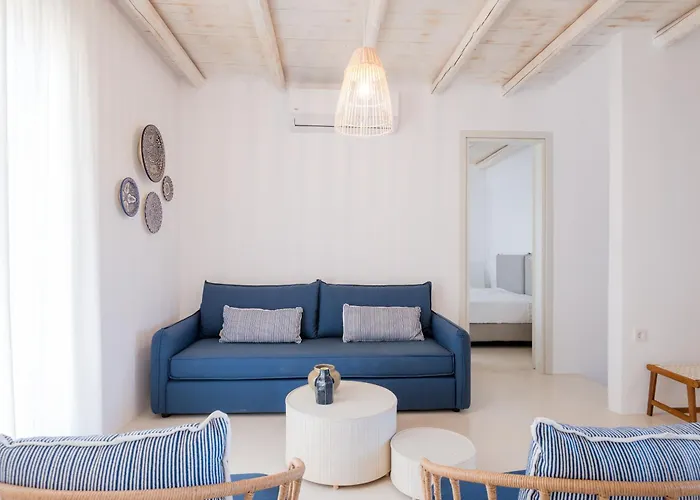 White Cliff Paros Villa *