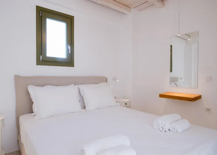 White Cliff Paros Ambelas